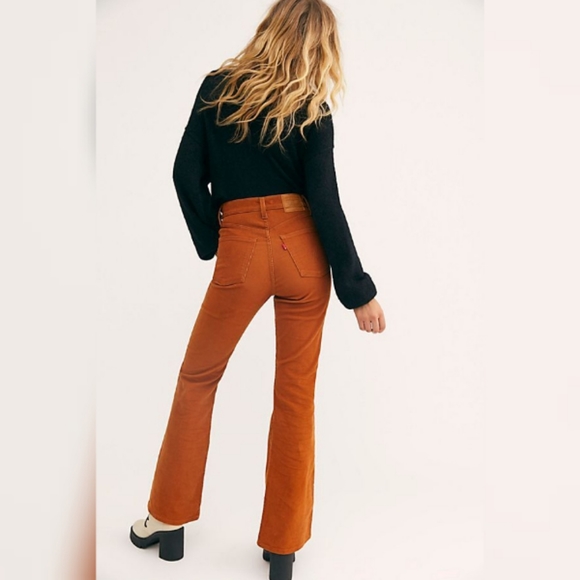 Levi's Ribcage Flare Corduroy Pants Caramel Cafe - Picture 10 of 15